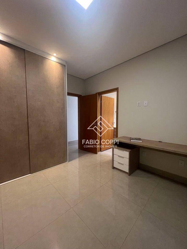 Casa de Condomínio à venda com 3 quartos, 240m² - Foto 11