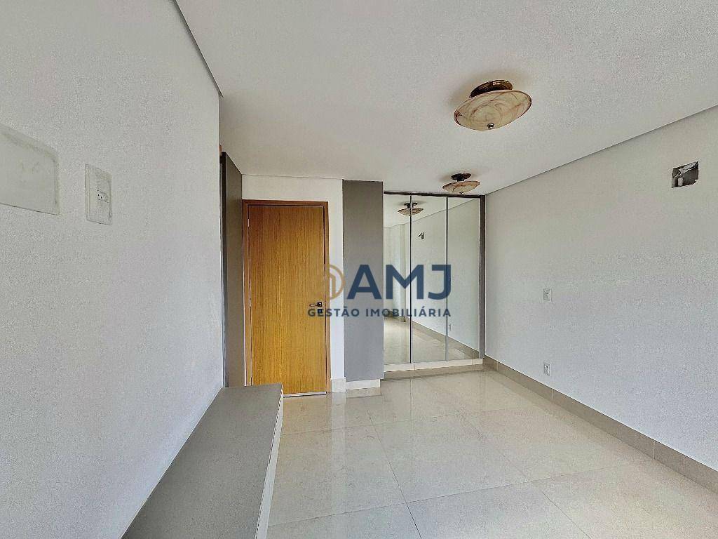 Apartamento à venda com 3 quartos, 156m² - Foto 13