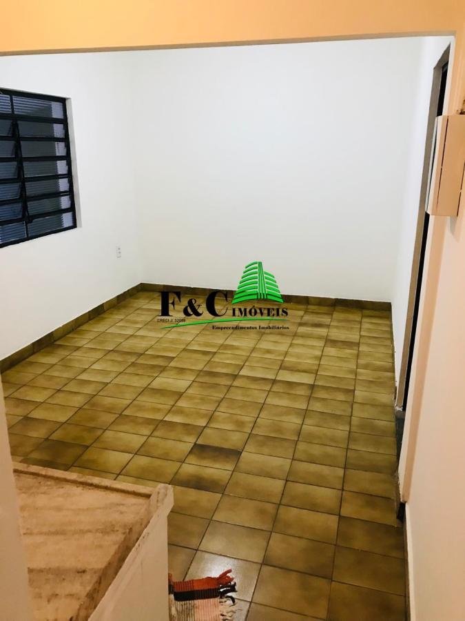 Casa à venda com 3 quartos, 200m² - Foto 17