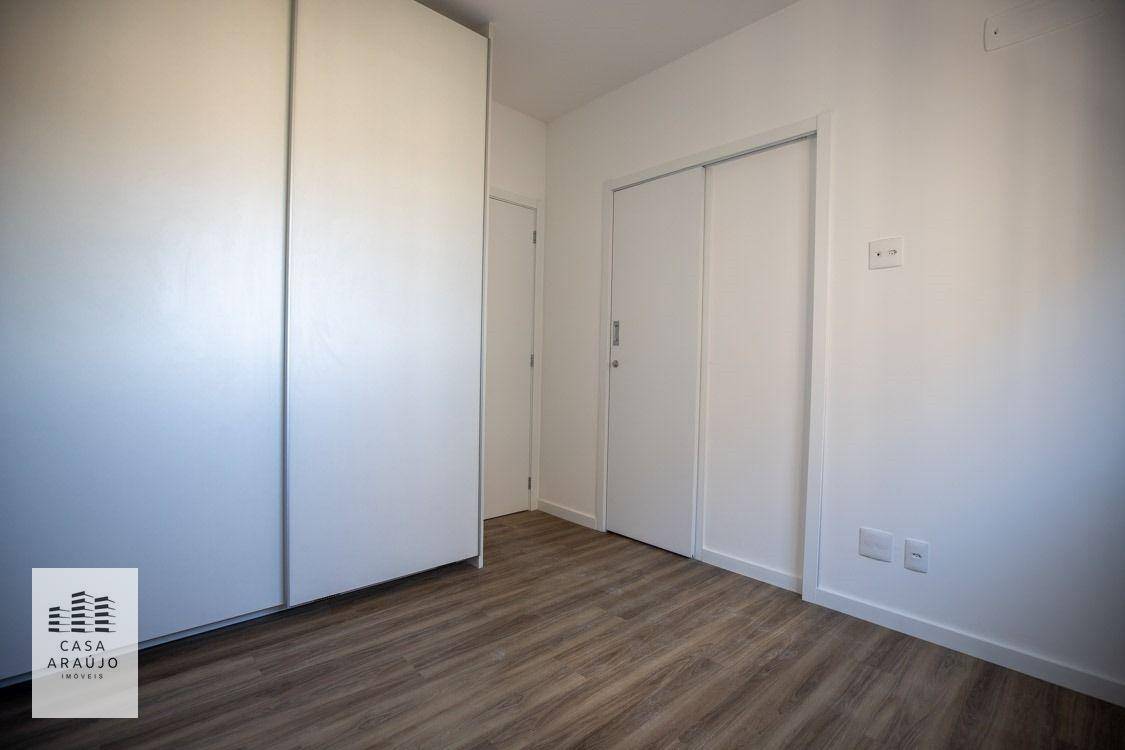 Apartamento à venda com 4 quartos, 130m² - Foto 7