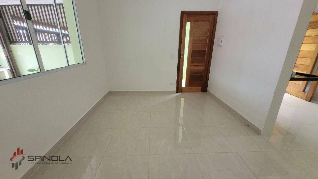 Casa à venda com 2 quartos, 70m² - Foto 7