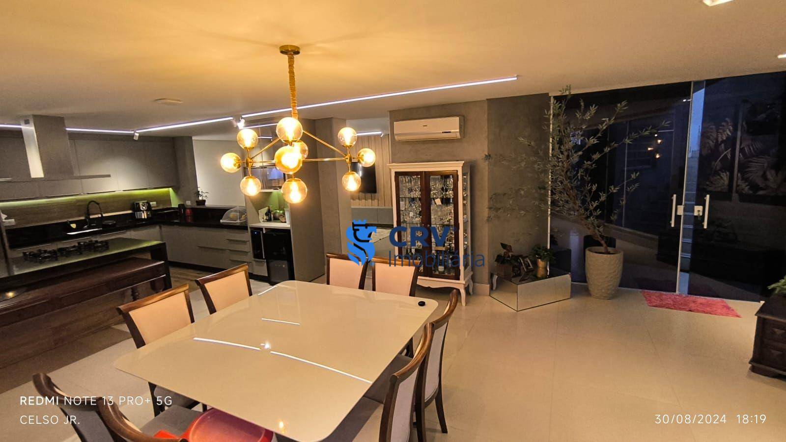 Sobrado à venda com 3 quartos, 349m² - Foto 4