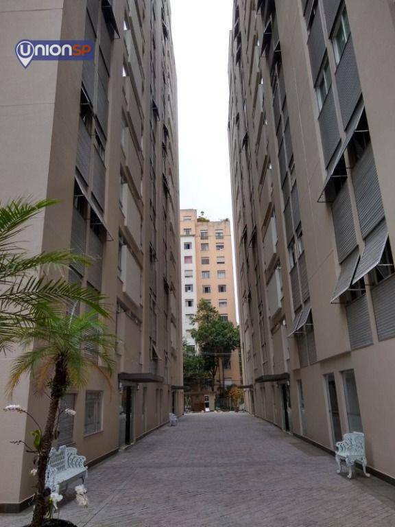 Apartamento à venda com 2 quartos, 72m² - Foto 25