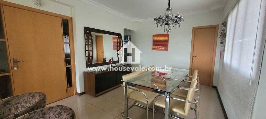 Apartamento à venda com 3 quartos, 143m² - Foto 1