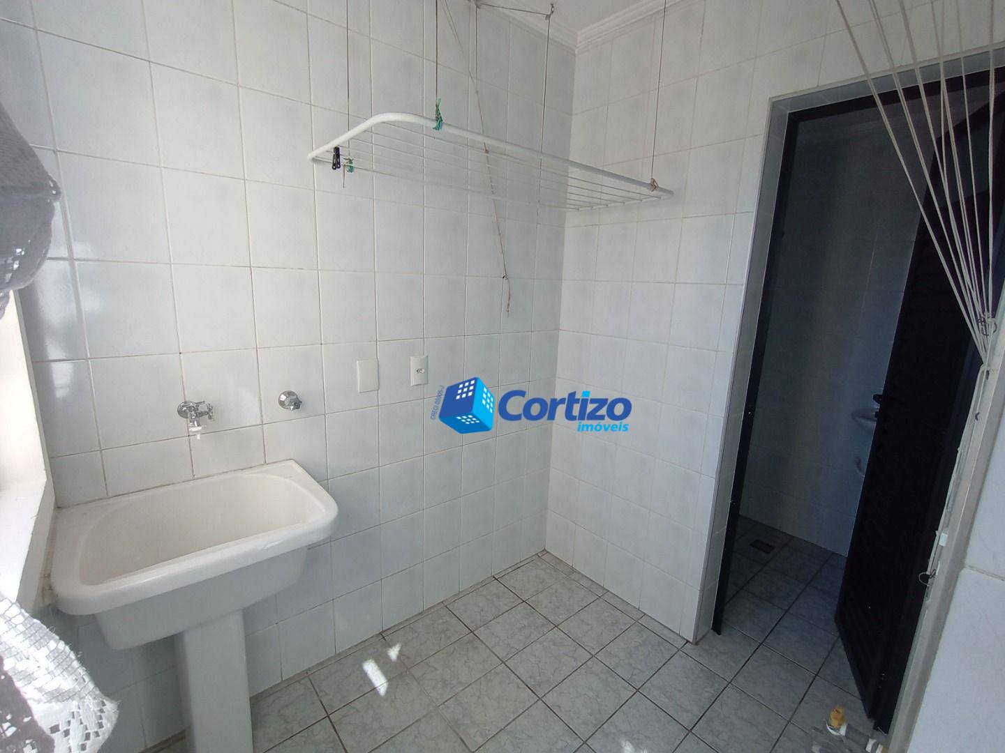 Apartamento para alugar com 3 quartos, 96m² - Foto 17