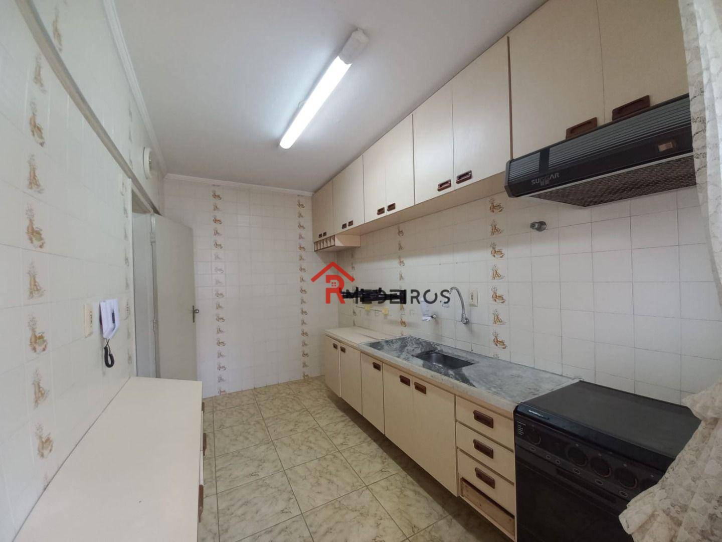 Apartamento à venda com 2 quartos, 77m² - Foto 4