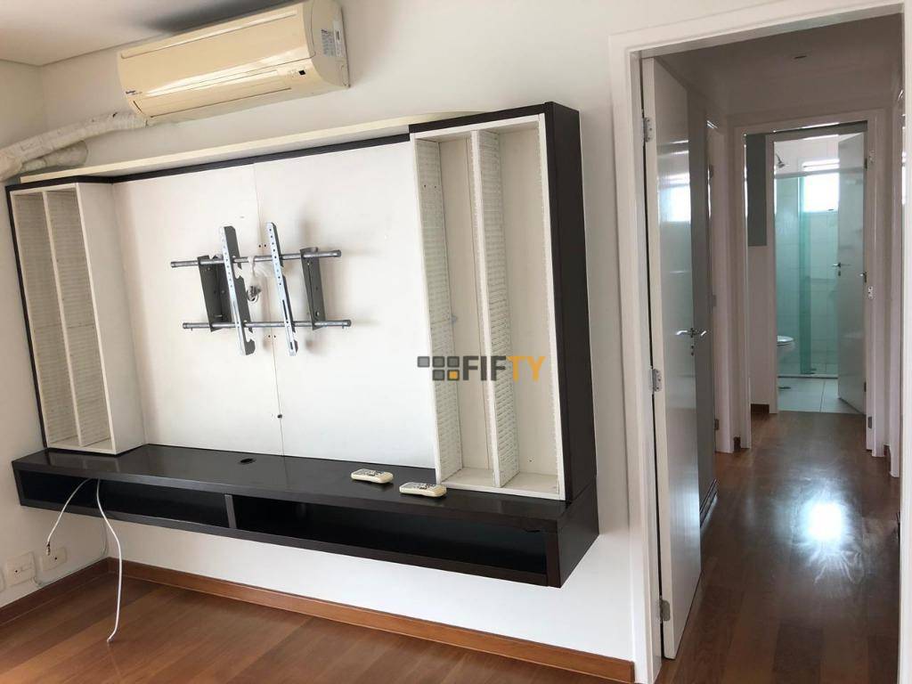 Apartamento para alugar com 3 quartos, 112m² - Foto 8