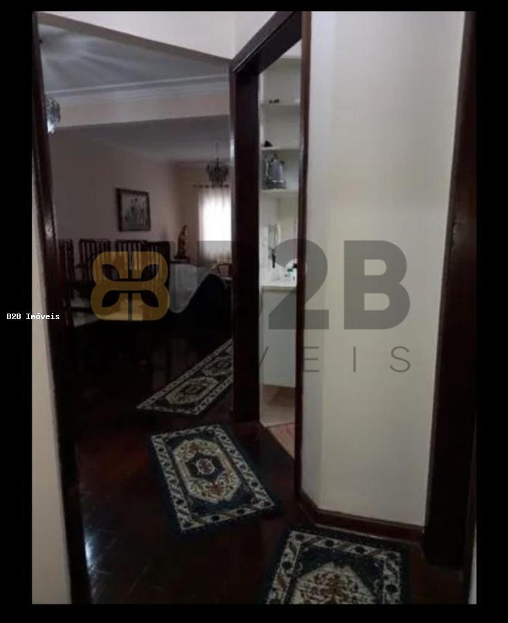 Casa à venda com 3 quartos, 196m² - Foto 5