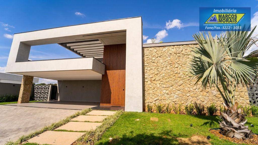 Casa de Condomínio à venda com 4 quartos, 440m² - Foto 1