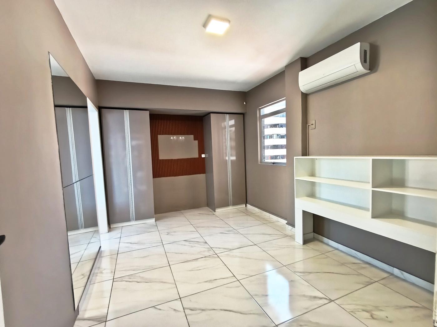 Apartamento para alugar com 3 quartos, 109m² - Foto 18