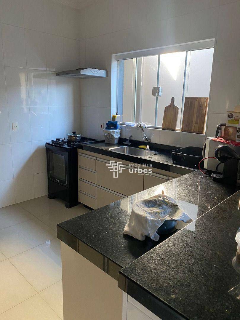 Casa à venda com 2 quartos, 171m² - Foto 4