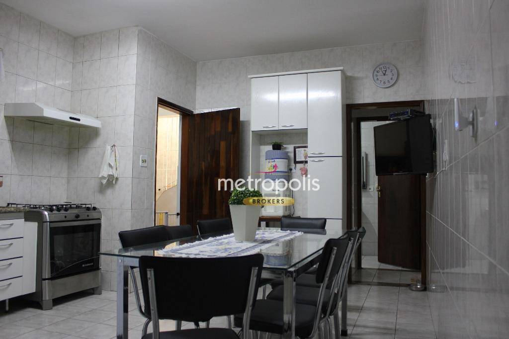 Casa à venda com 3 quartos, 340m² - Foto 12