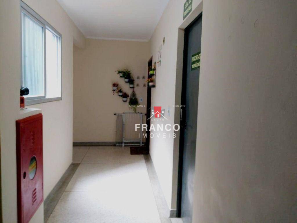 Apartamento à venda com 1 quarto, 60m² - Foto 7