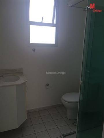 Apartamento para alugar com 2 quartos, 60m² - Foto 8