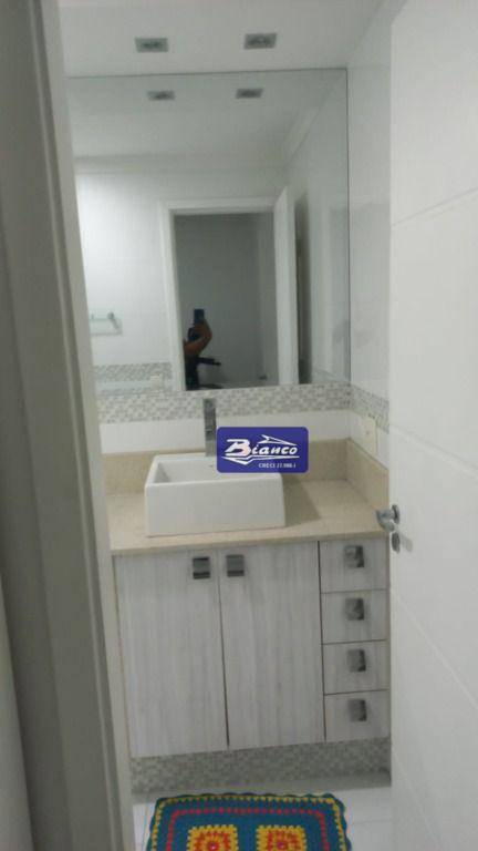 Apartamento para alugar com 2 quartos, 94m² - Foto 13
