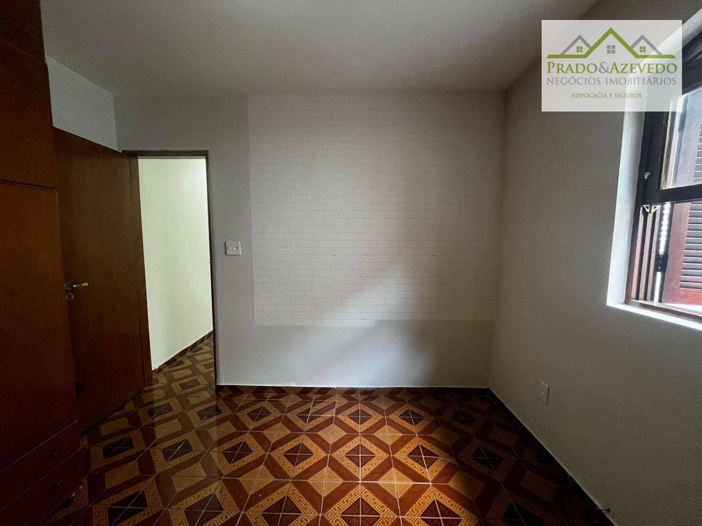 Casa para alugar com 2 quartos, 210m² - Foto 18