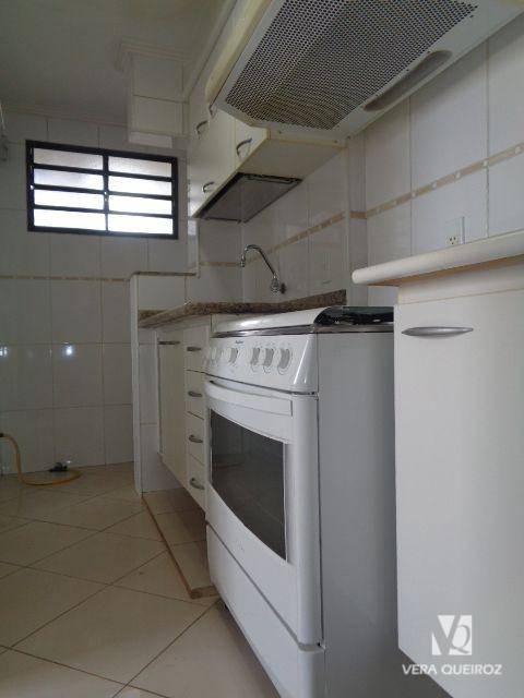 Apartamento para alugar com 1 quarto, 40m² - Foto 17