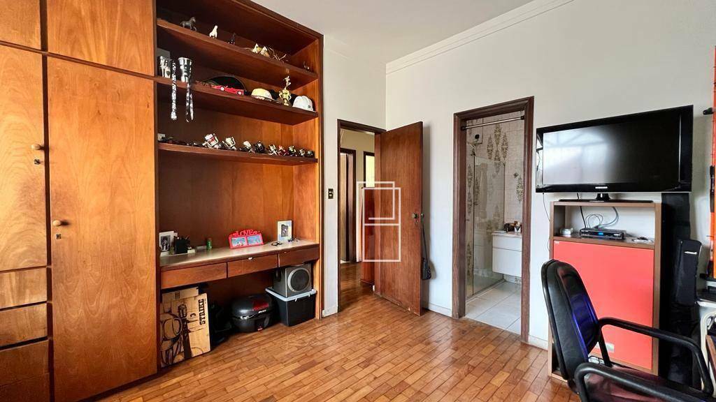 Casa à venda com 4 quartos, 360m² - Foto 28