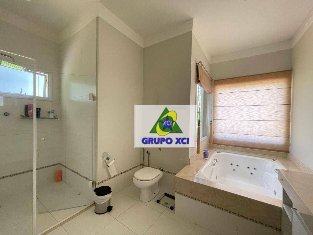 Casa para alugar com 4 quartos, 650m² - Foto 24