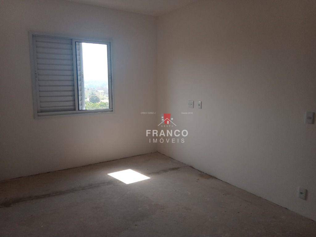 Apartamento à venda com 2 quartos, 67m² - Foto 5