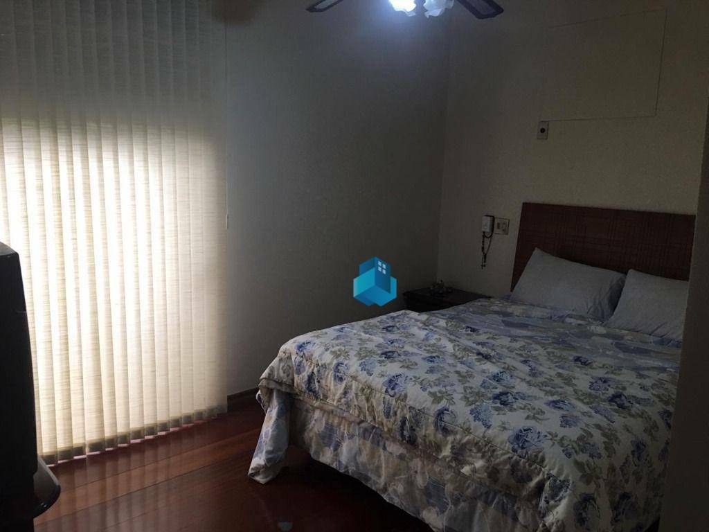 Apartamento à venda com 3 quartos, 165m² - Foto 7