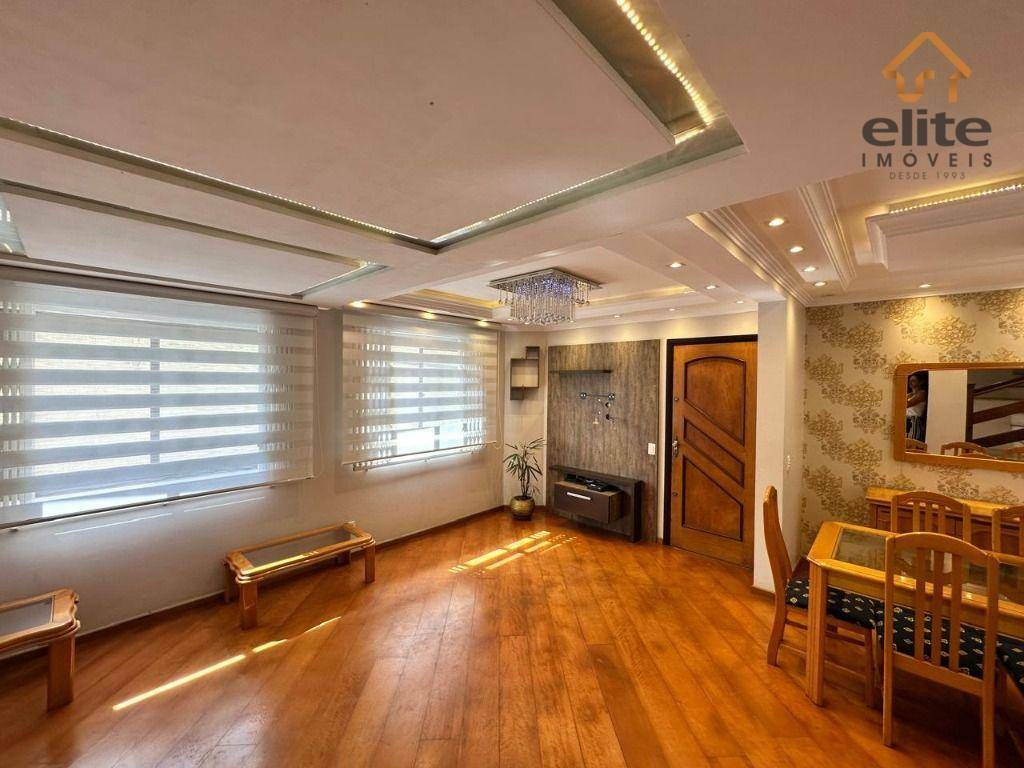 Sobrado à venda com 3 quartos, 137m² - Foto 1