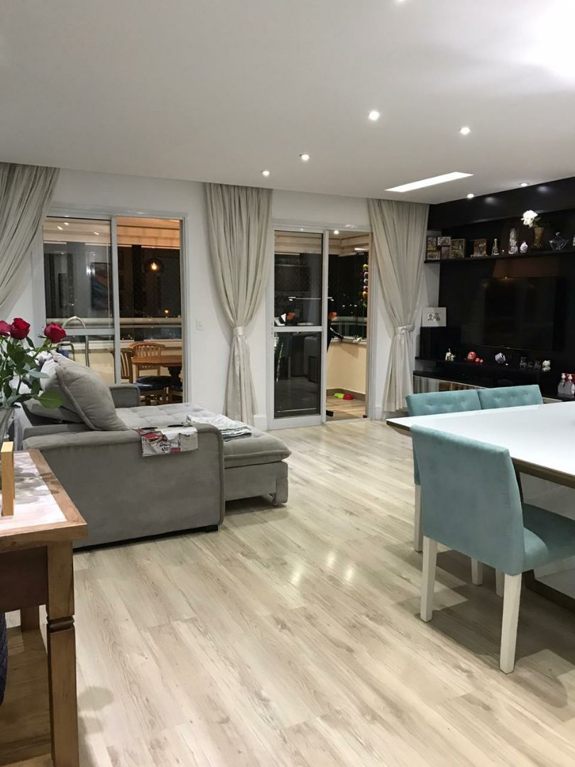 Apartamento à venda com 3 quartos, 102m² - Foto 1