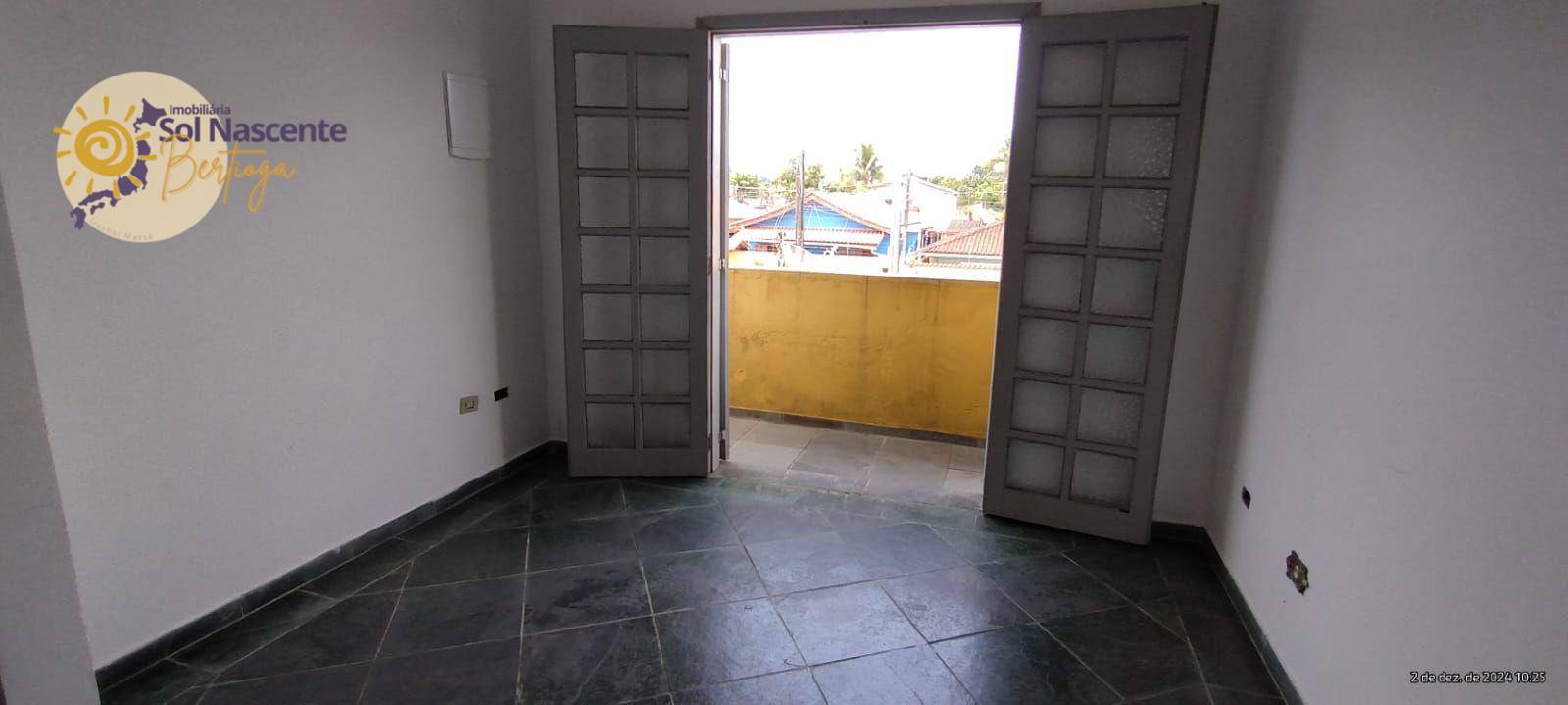 Casa para alugar com 3 quartos, 70m² - Foto 25