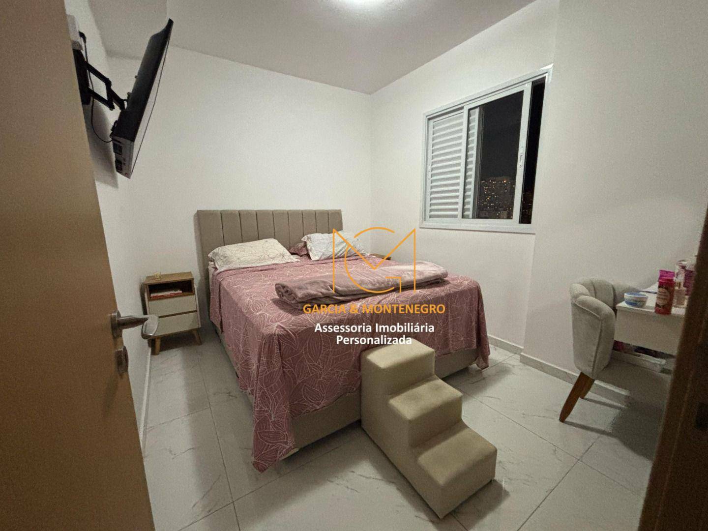 Apartamento para alugar com 2 quartos, 70m² - Foto 17