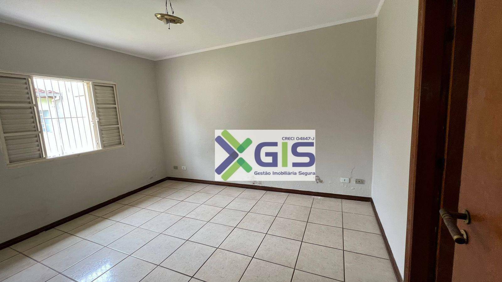 Casa à venda e aluguel com 3 quartos, 143m² - Foto 37