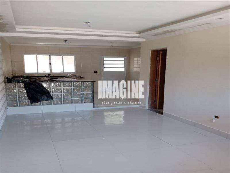 Sobrado à venda com 2 quartos, 120m² - Foto 2