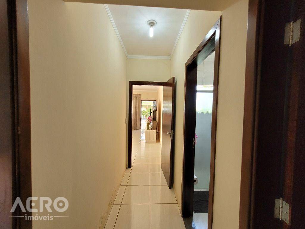 Casa à venda com 3 quartos, 180m² - Foto 17