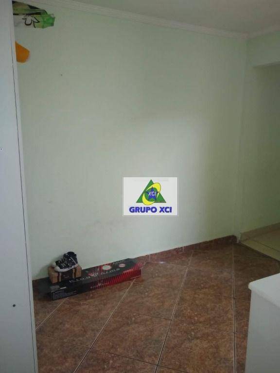 Casa à venda com 4 quartos, 60m² - Foto 22