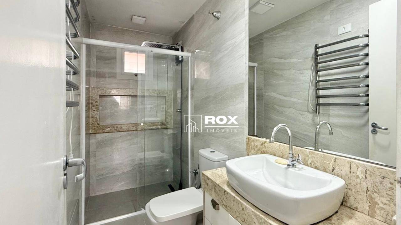 Casa à venda com 3 quartos, 70m² - Foto 13