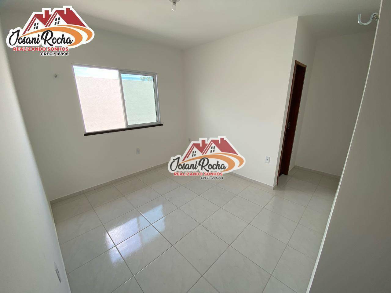 Casa à venda com 3 quartos, 92m² - Foto 9