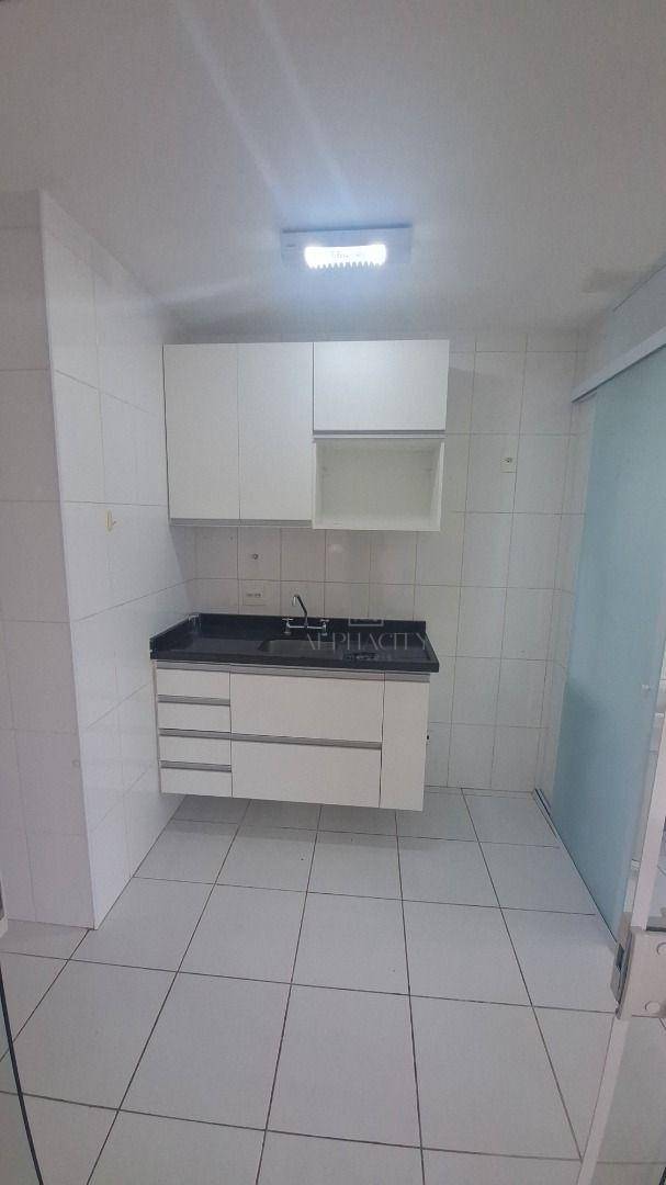 Apartamento para alugar com 1 quarto, 62m² - Foto 6