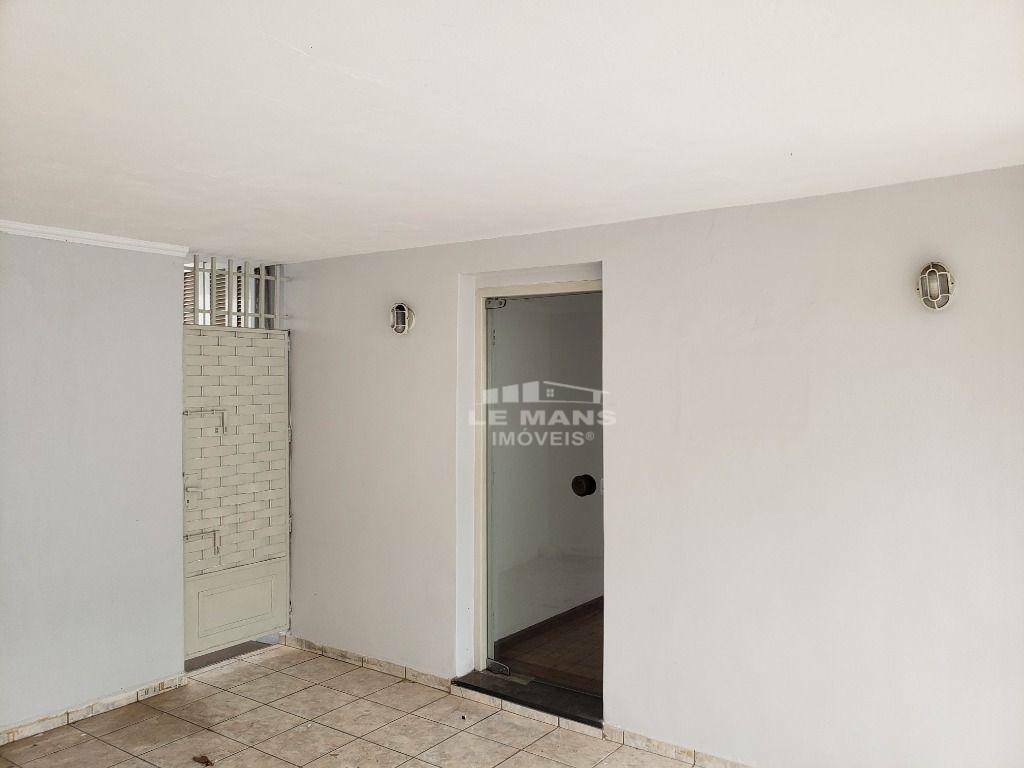 Casa à venda com 4 quartos, 143m² - Foto 1