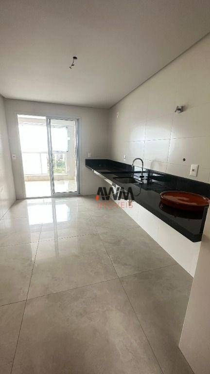 Apartamento à venda com 4 quartos, 178m² - Foto 7