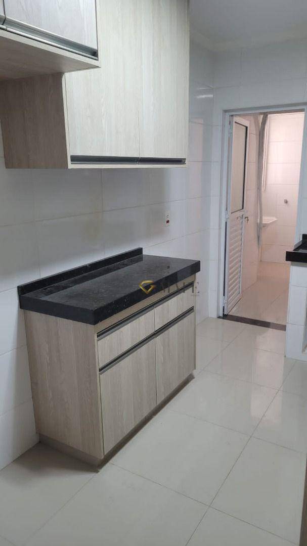 Apartamento à venda com 3 quartos, 139m² - Foto 17