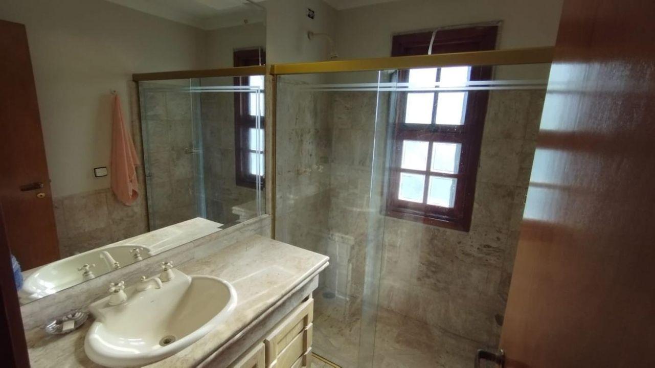 Casa de Condomínio para alugar com 4 quartos, 400m² - Foto 34