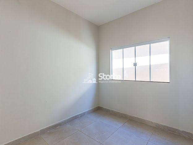 Casa à venda com 5 quartos, 130m² - Foto 15