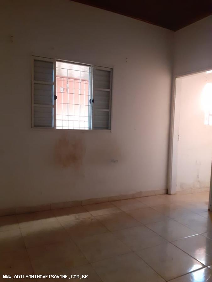 Casa à venda com 3 quartos, 250m² - Foto 3