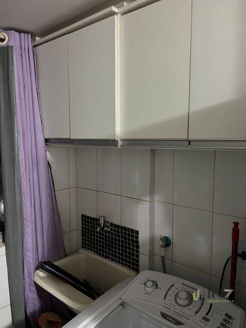 Apartamento à venda com 2 quartos, 60m² - Foto 5