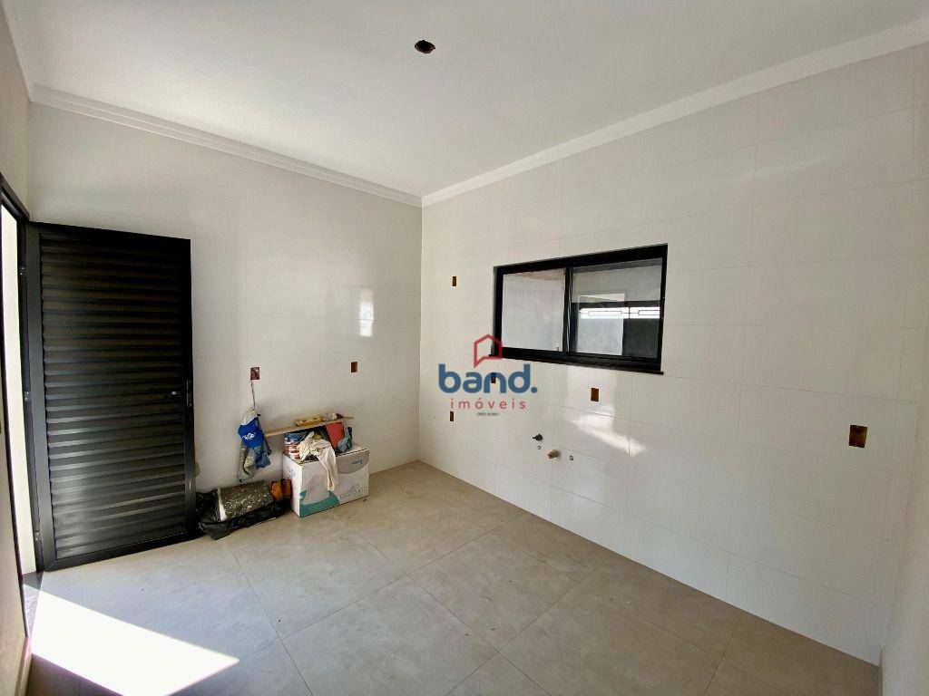 Casa à venda com 3 quartos, 210m² - Foto 7