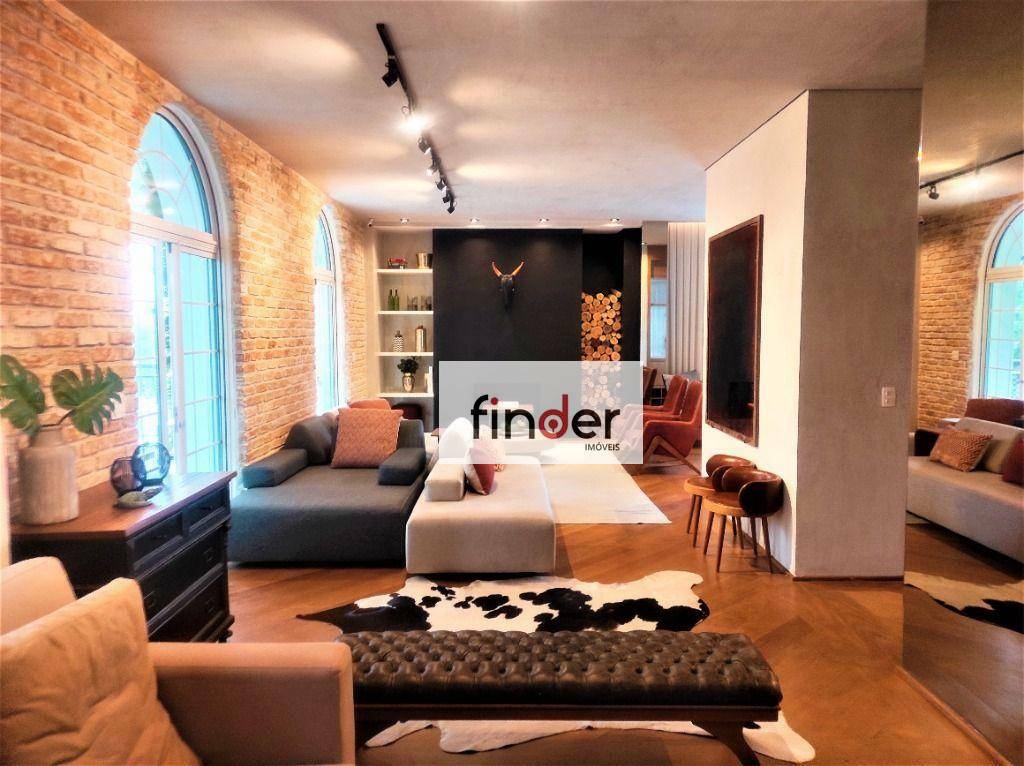 Apartamento à venda com 3 quartos, 226m² - Foto 1