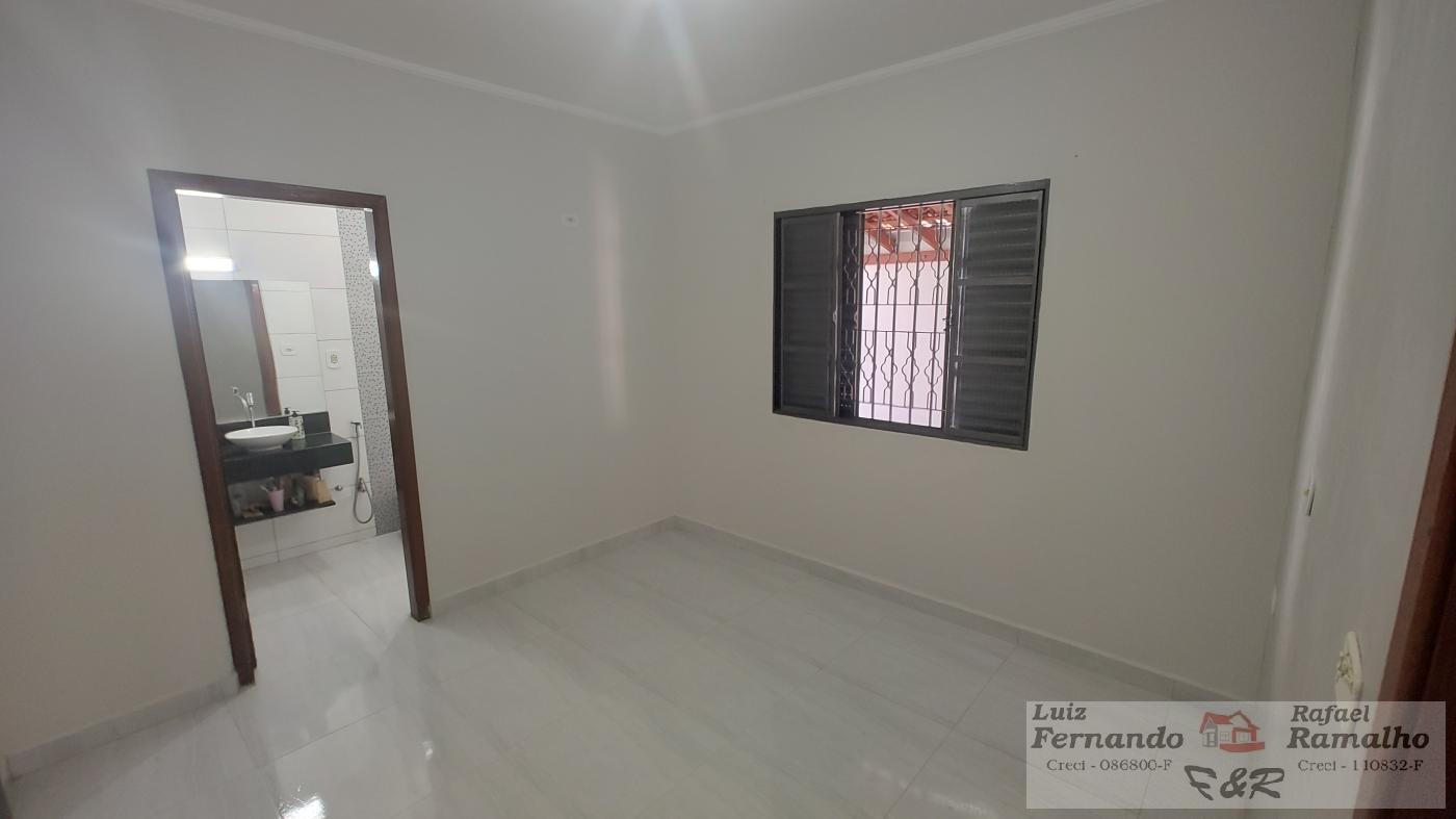 Casa à venda com 3 quartos, 352m² - Foto 14