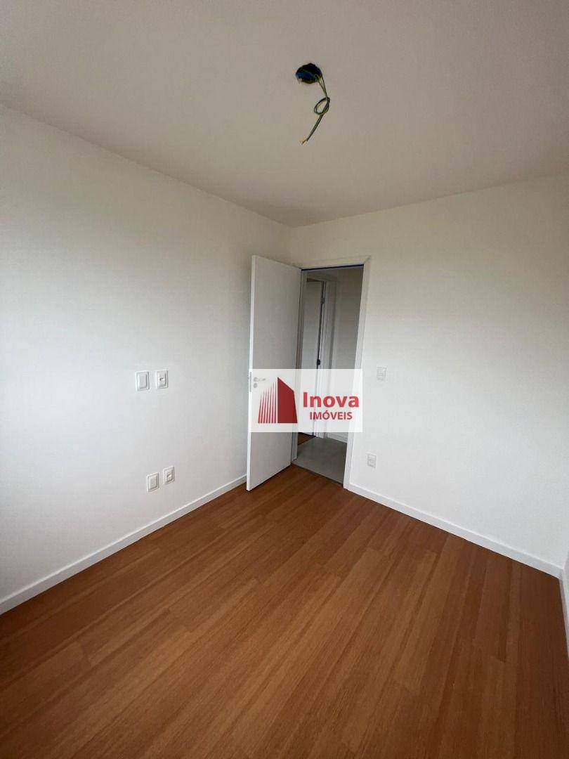 Apartamento à venda com 2 quartos, 62m² - Foto 18