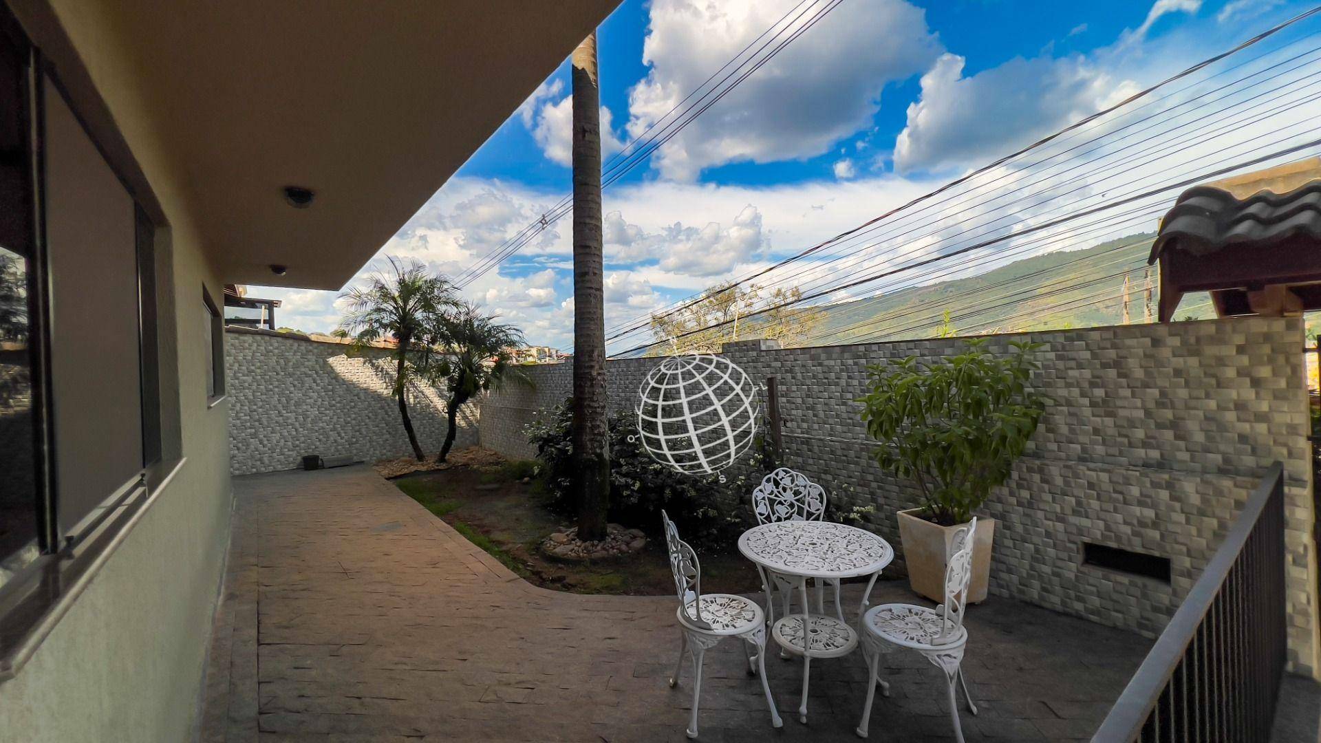 Casa à venda com 3 quartos, 246m² - Foto 24