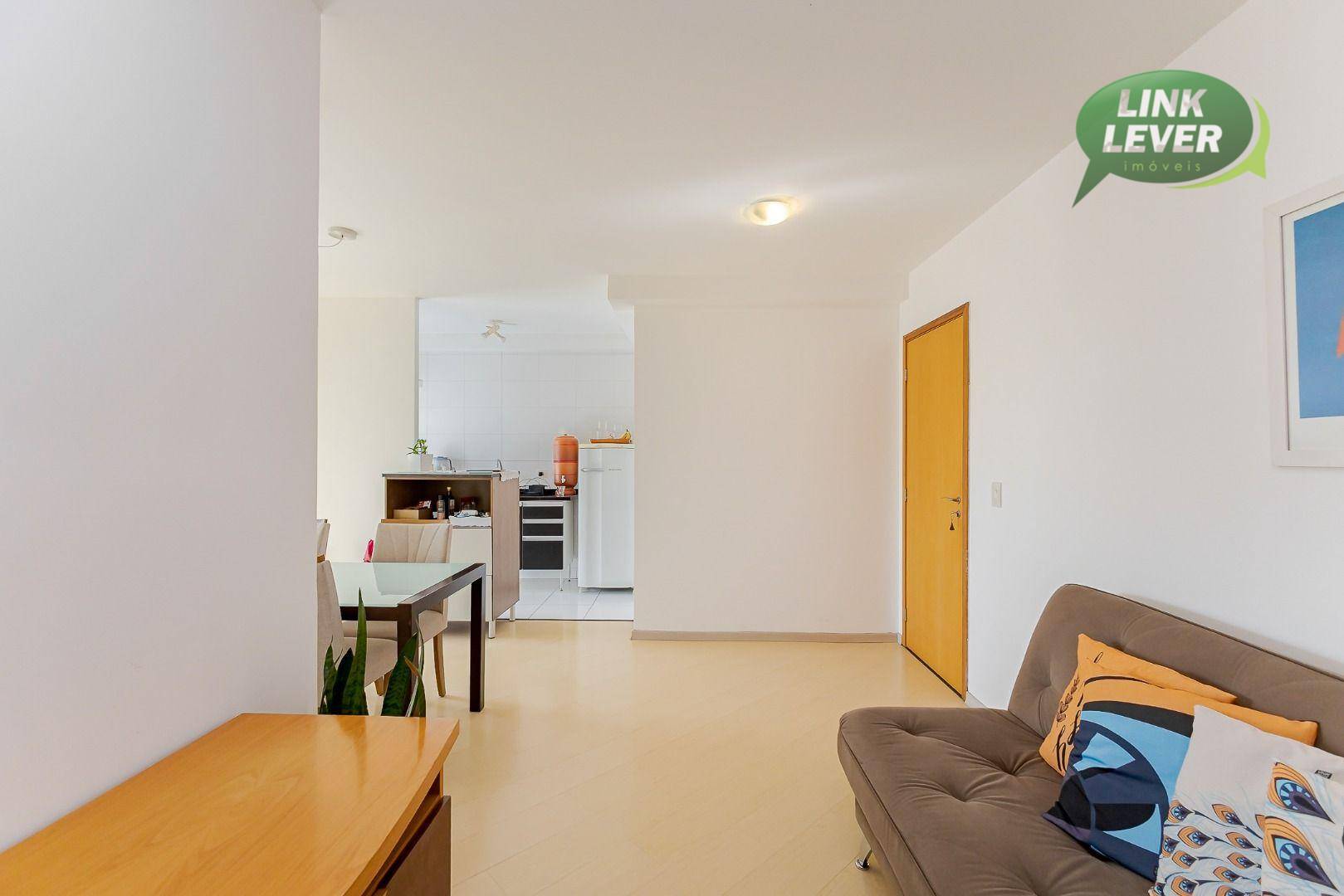 Apartamento à venda com 2 quartos, 67m² - Foto 4