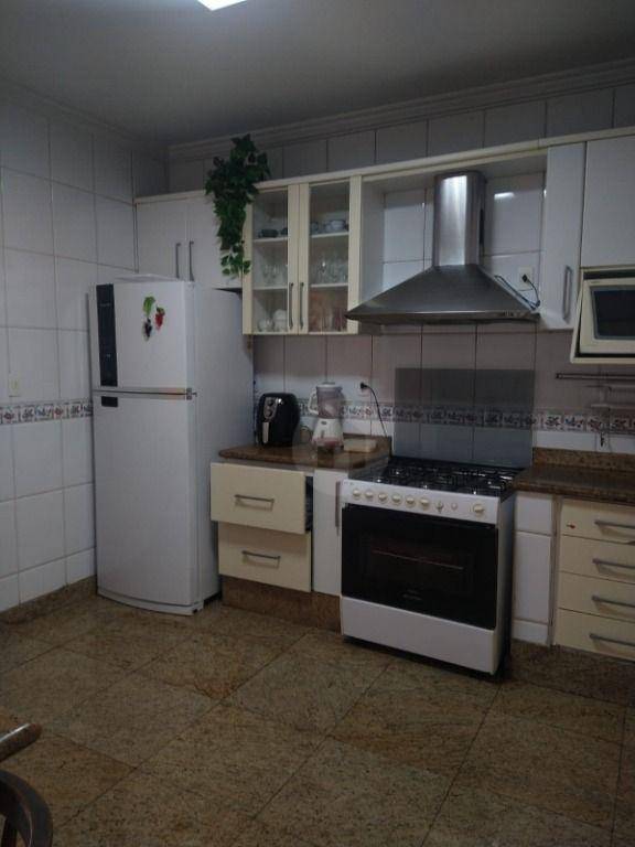 Apartamento à venda com 4 quartos, 164m² - Foto 15